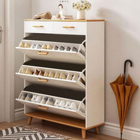 رفوف وخزائن خشبية